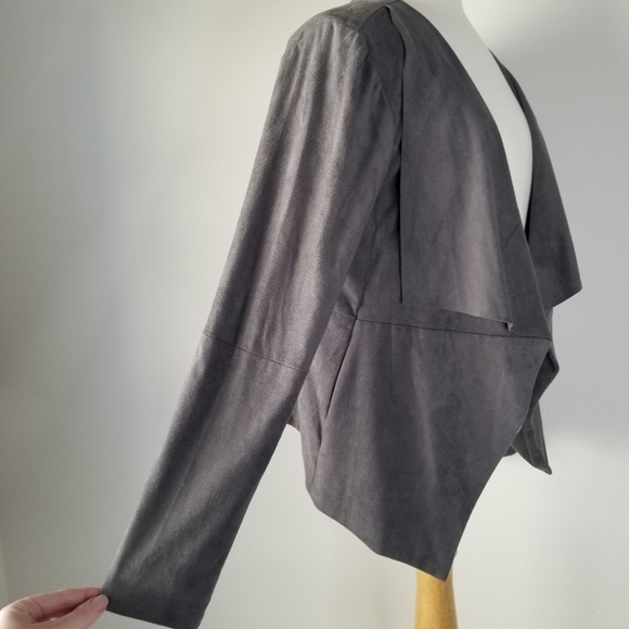 Cupcakes and Cashmere Ellis Draped Front Vegan Suede Jacket Thunderstorm Gray S - Picture 12 of 14